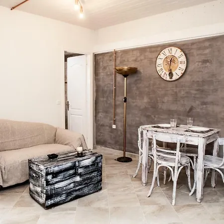 Vintage House